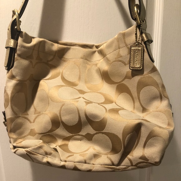 Coach Handbags - Coach purse Coach Handbags - Coach purse